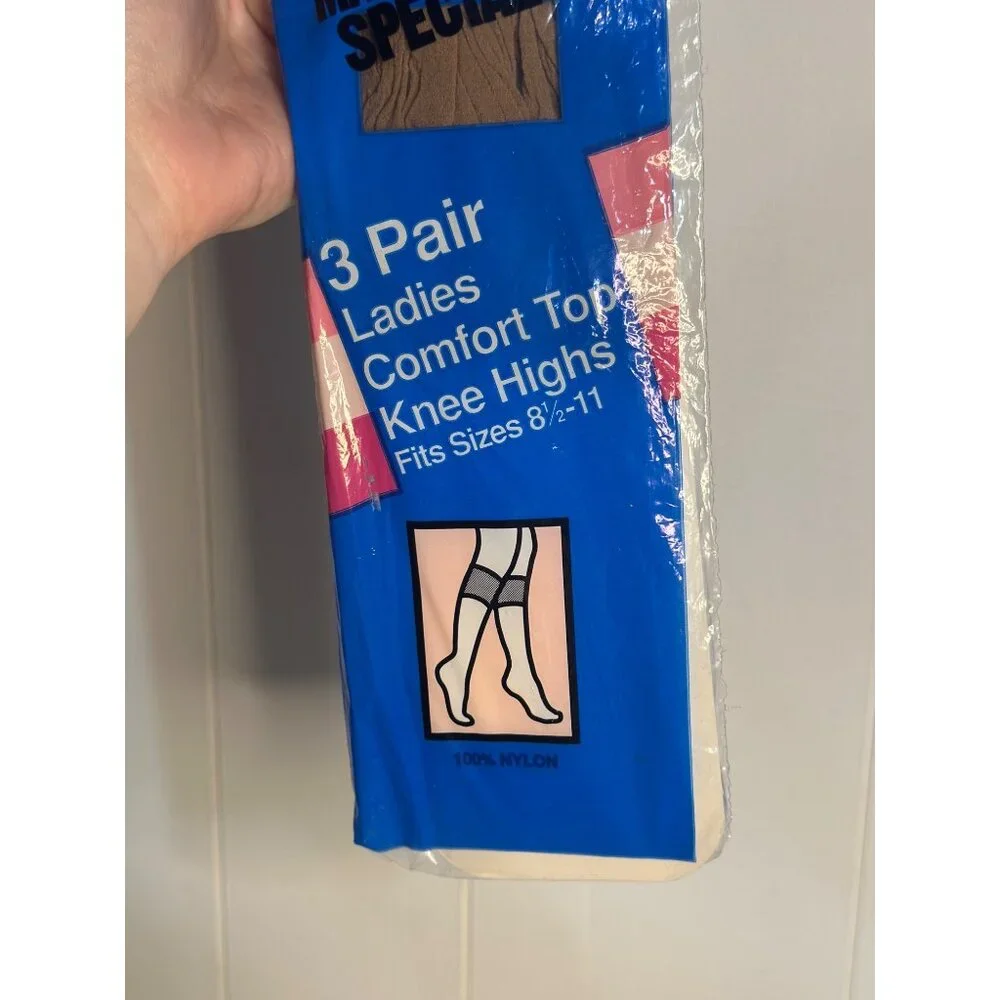 VTG NOS 3-Pack Ladies Comfort Top Knee Highs Size 8.5–11 Beige Manager’s Special